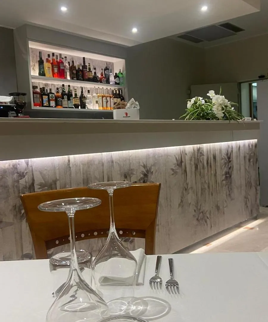 קסטלנואובו דל גארדה Hotel Dore