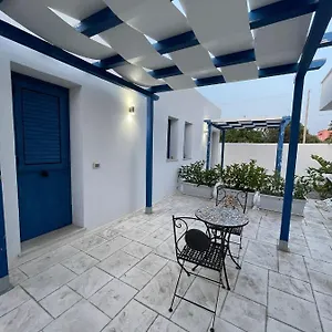 Couette-café Santorini Italie