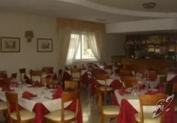 Hotel Dore Castelnuovo del Garda 3*,