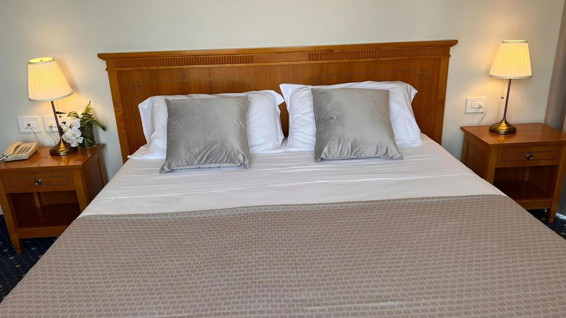 Hotel Dore Castelnuovo del Garda Italy