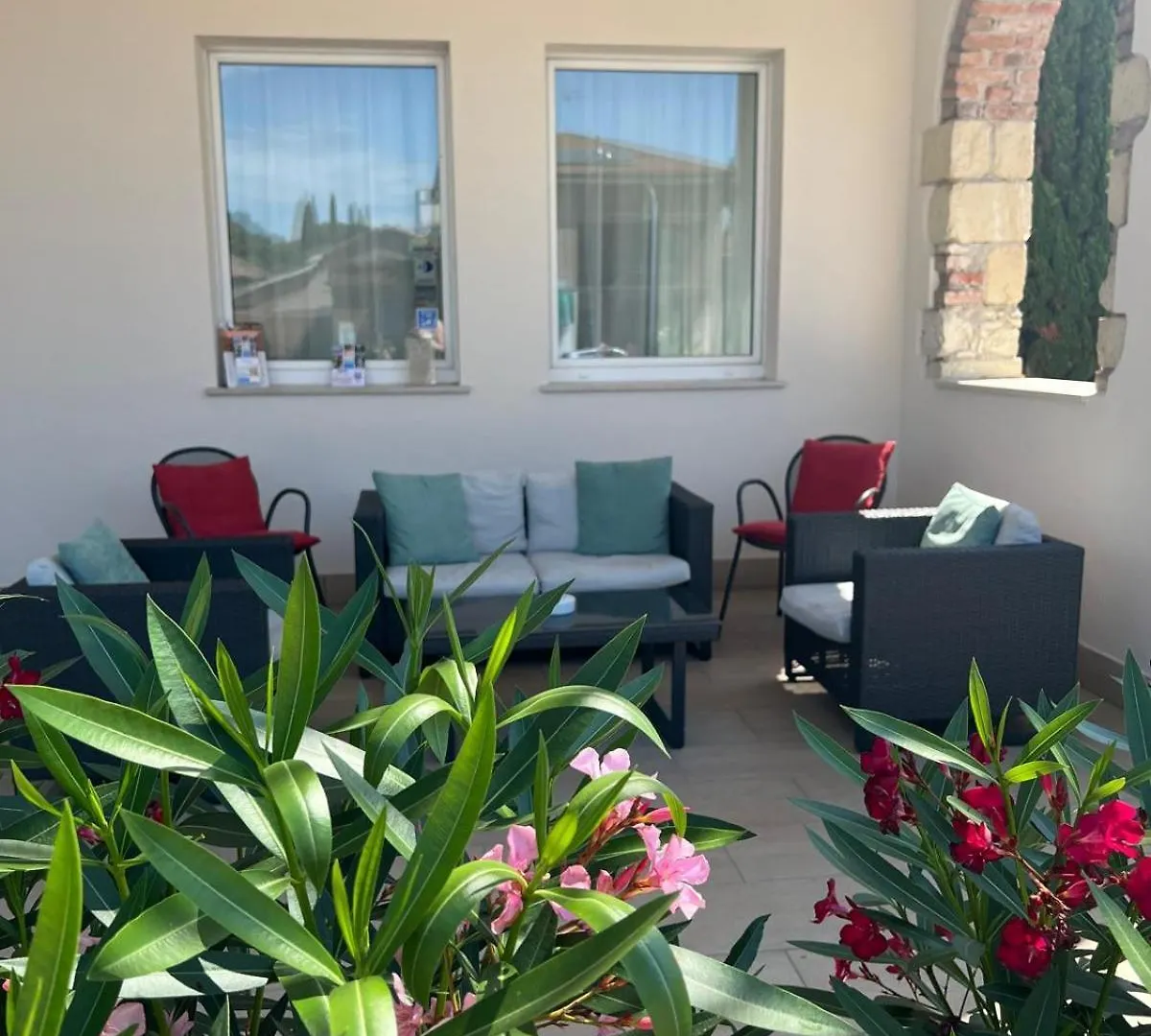 Hotel Dore Castelnuovo del Garda 3*,  Italy